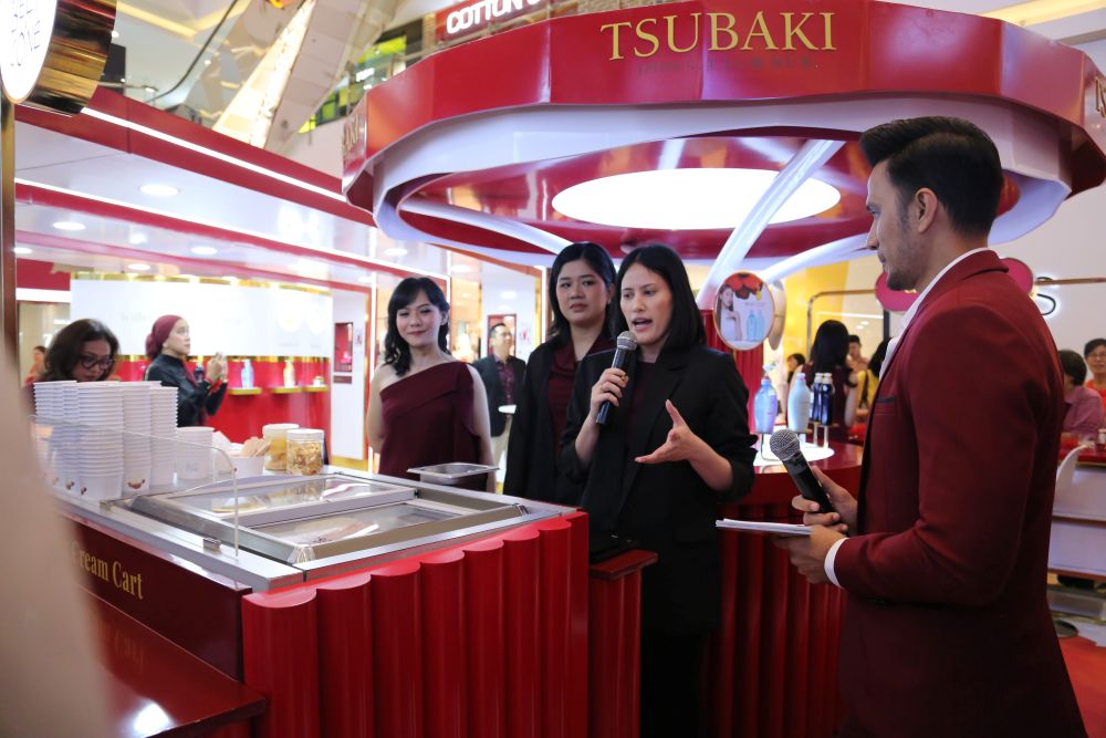 Tsubaki Blooming Gallery