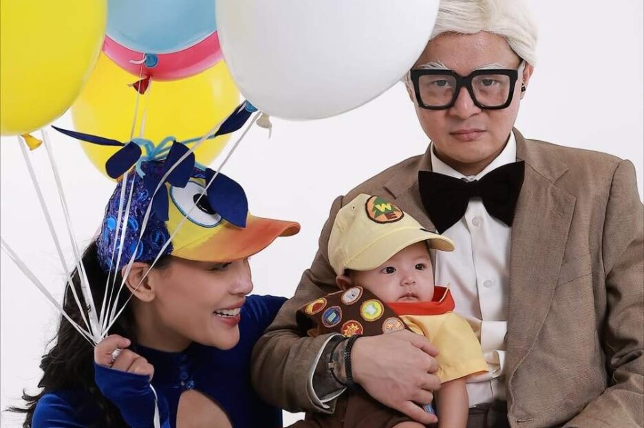 Erika Carlina bersama putranya, Baby Andrew Raxy Neil, dan DJ Bravy
