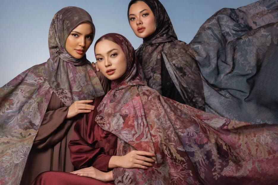 Buttonscarves kembali menghadirkan Tropical Paradise Takeover